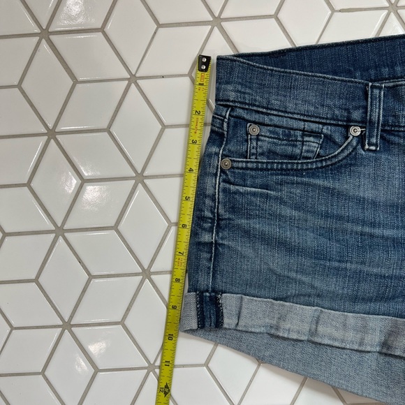 🌟HP🌟7 For All Mankind Cuffed Shorts - Picture 6 of 9